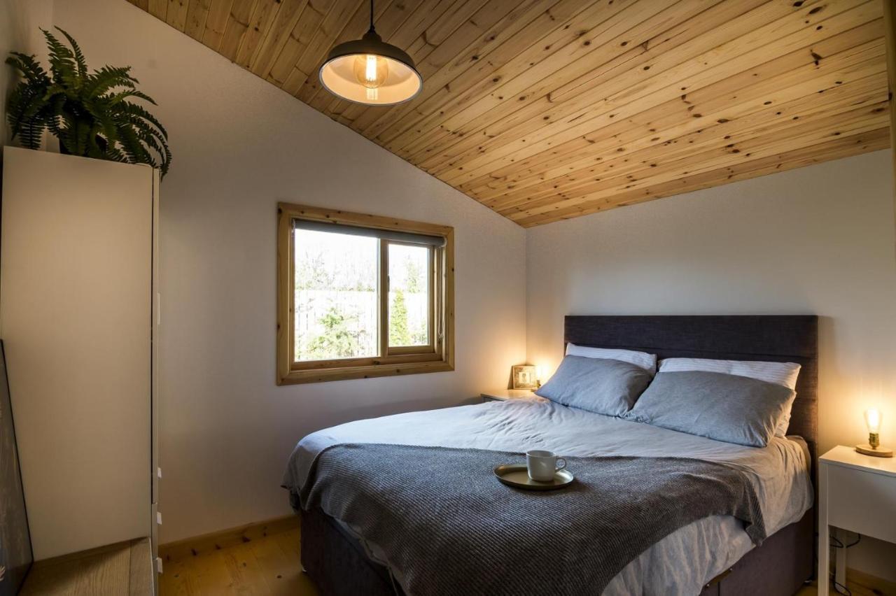 Laurel Lodge - 2 Bedroom Log Cabin - St Florence Saint Florence Kültér fotó