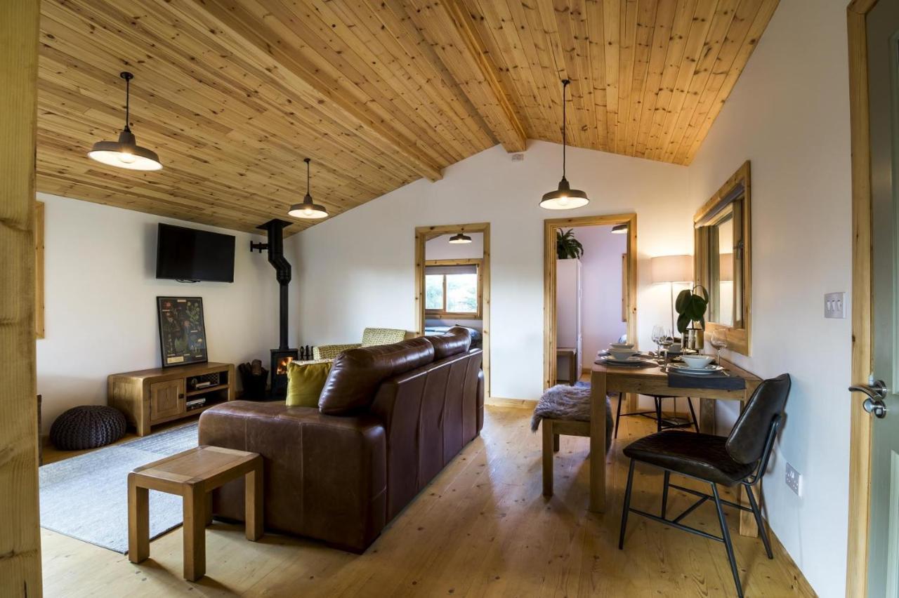 Laurel Lodge - 2 Bedroom Log Cabin - St Florence Saint Florence Kültér fotó